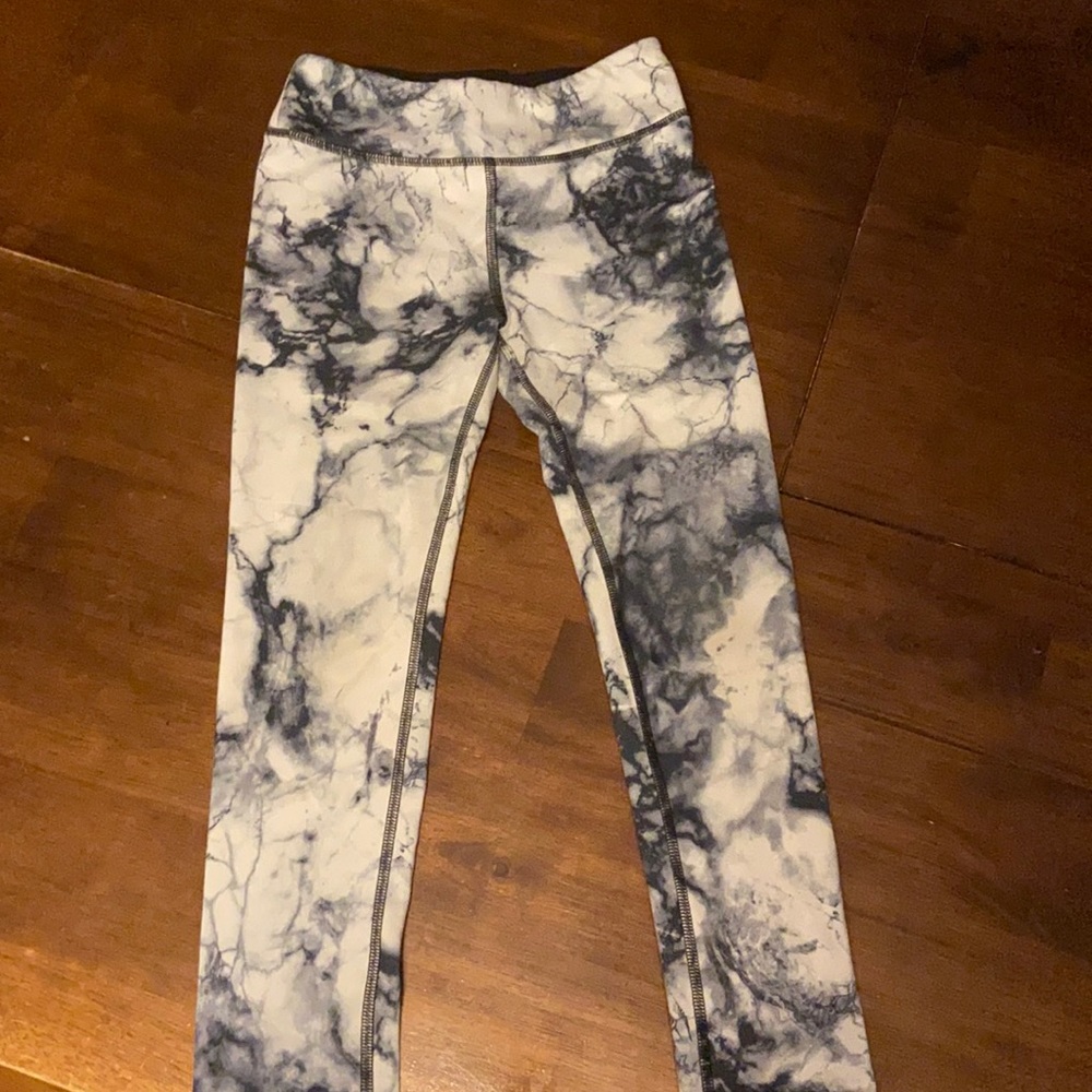 Girl’s size 7 Active leggings